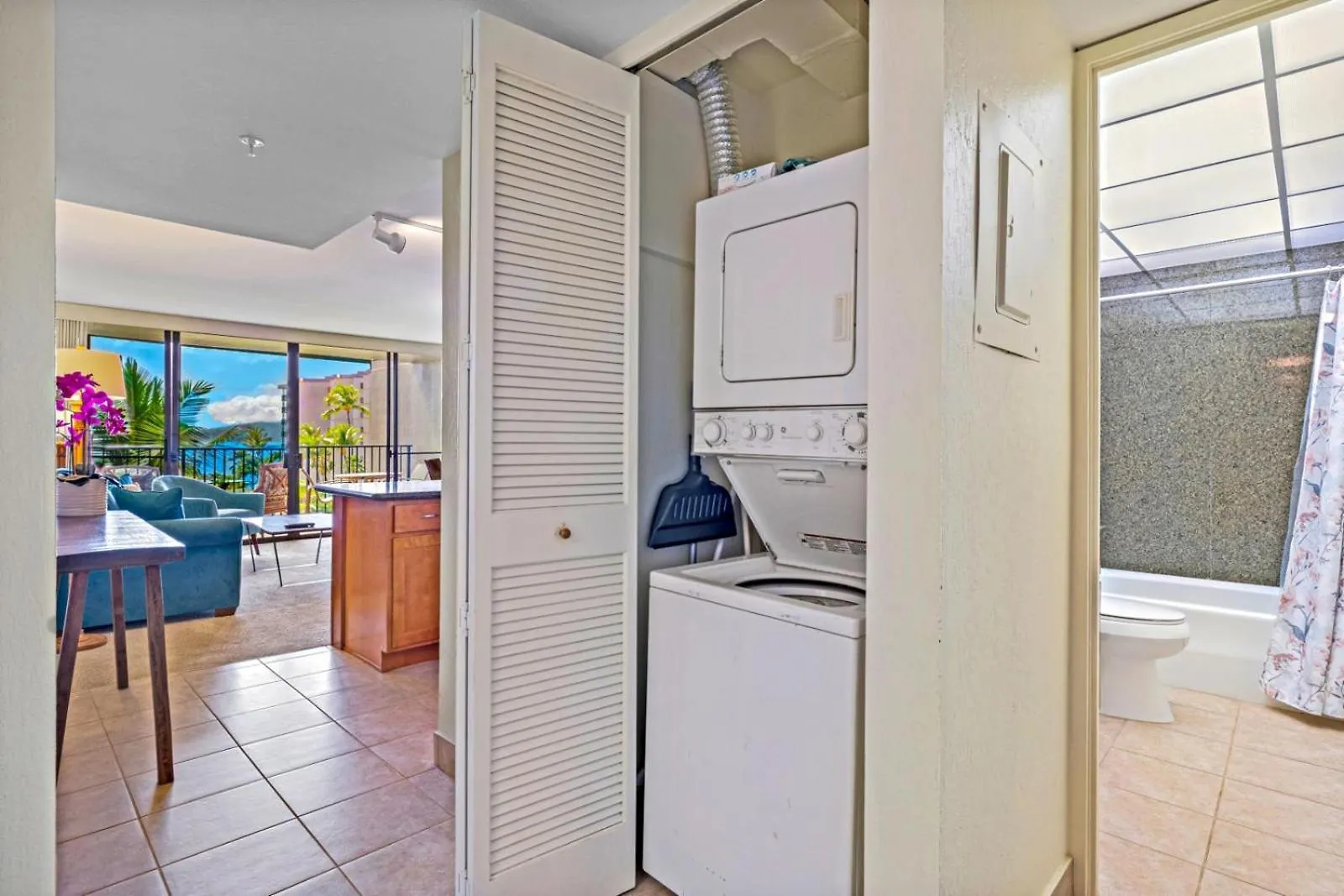Apartment Kbm Resorts Free Car Kaanapali Shores Ks-535 Ocean View Steps To Pool And Beach