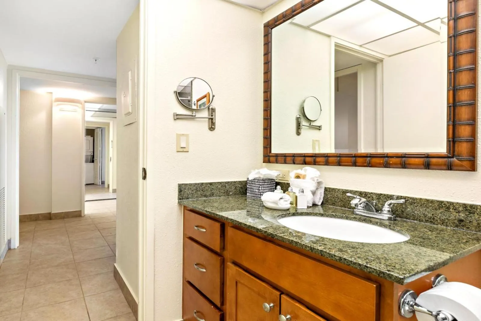 Kbm Resorts Free Car Kaanapali Shores Ks-535 Ocean View Steps To Pool And Beach 0*,