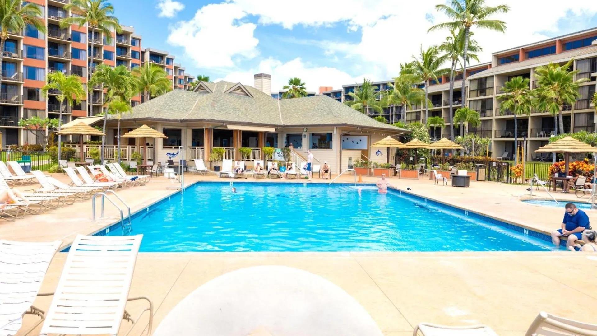 Kbm Resorts Free Car Kaanapali Shores Ks-535 Ocean View Steps To Pool And Beach Apartment