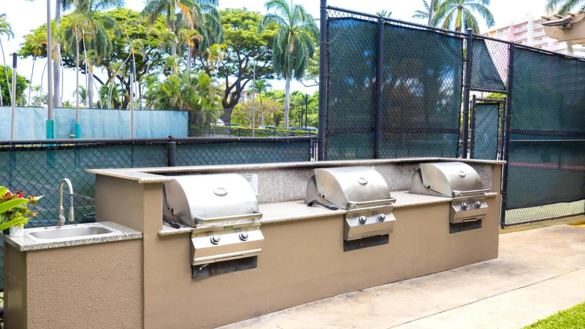 Kbm Resorts Free Car Kaanapali Shores Ks-535 Ocean View Steps To Pool And Beach