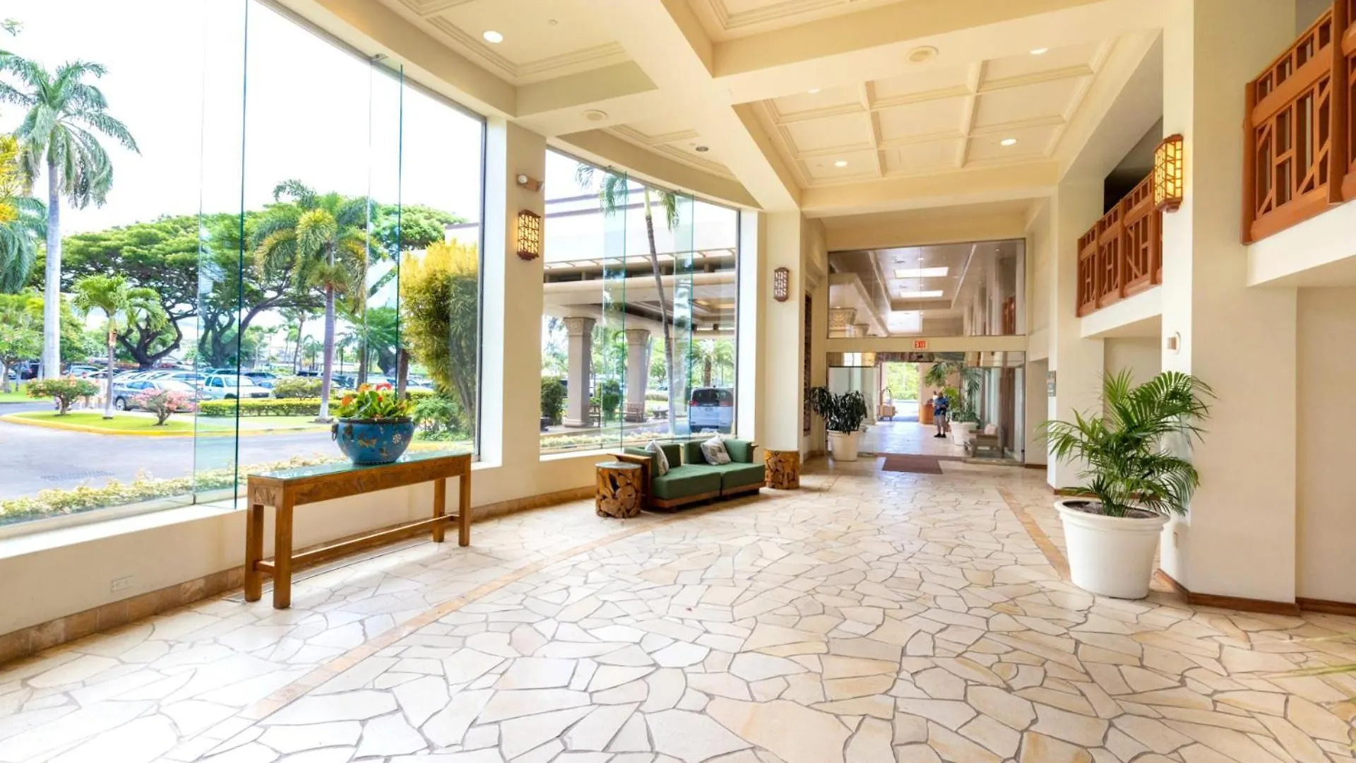 Apartment Kbm Resorts Free Car Kaanapali Shores Ks-535 Ocean View Steps To Pool And Beach