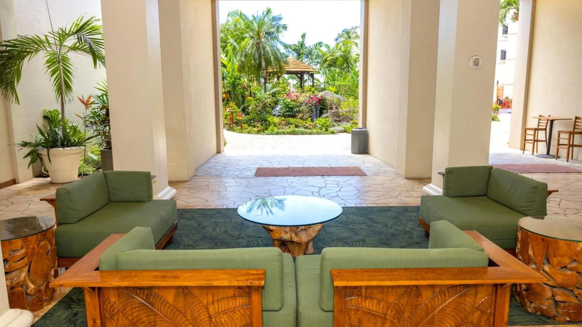 Kbm Resorts Free Car Kaanapali Shores Ks-535 Ocean View Steps To Pool And Beach Apartment
