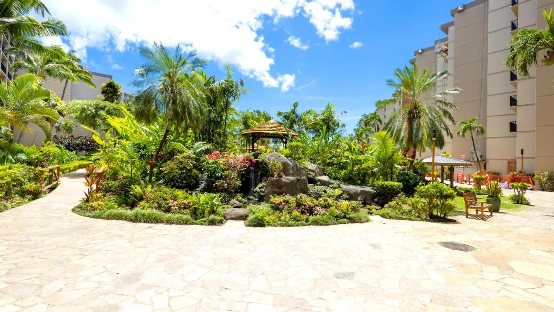 Kbm Resorts Free Car Kaanapali Shores Ks-535 Ocean View Steps To Pool And Beach Apartment